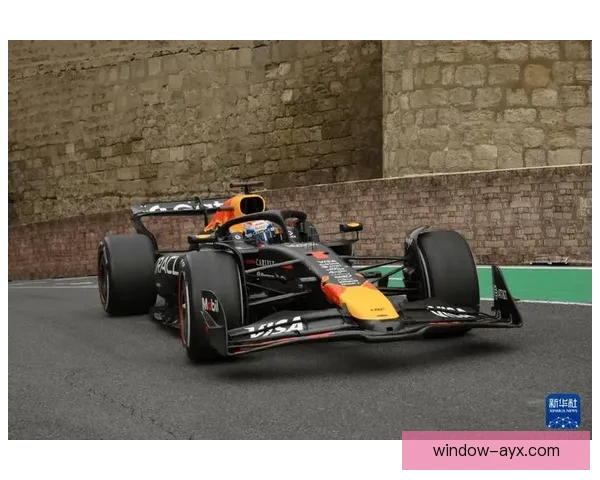 F1赛季激战正酣 红牛队与梅赛德斯队争夺总冠军宝座