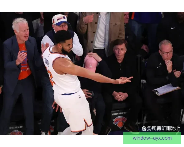 NBA季后赛席位争夺白热化多队冲刺关键战球星表现引爆全联盟关注