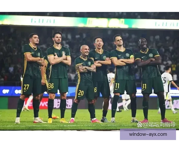 中国足球联赛激战正酣 多队争夺冠军资格积分榜激烈竞争