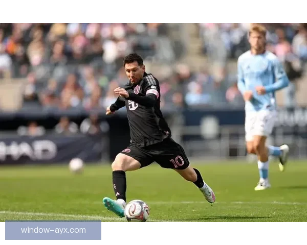 梅西率队逆转英超豪门 创造赛季最佳进球瞬间